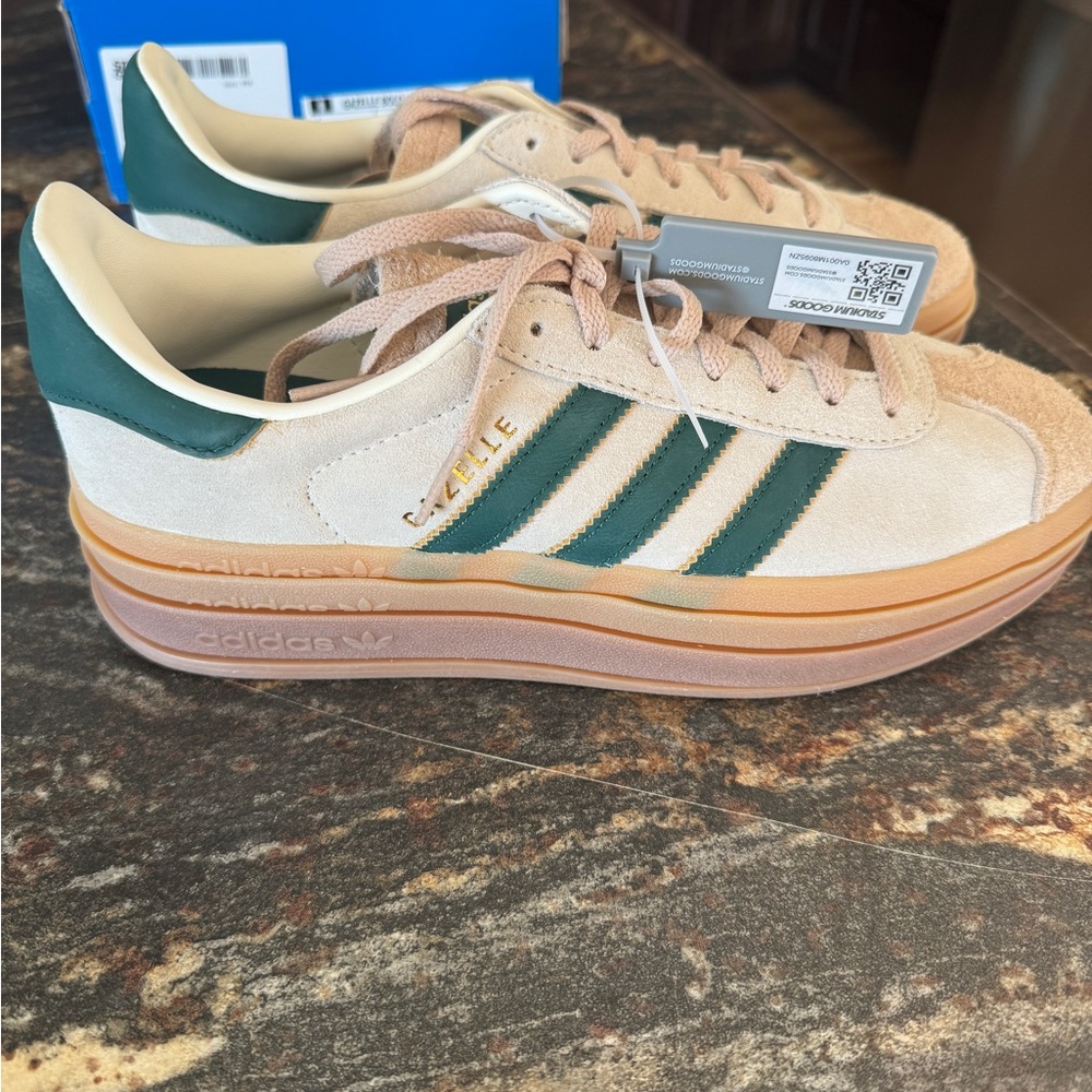 NEW W/TAGS: adidas Originals Gazelle Bold "Cream White/Green" Women's size 9